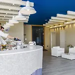 Mara 4*