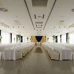 Mara 4*