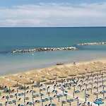 Mara ホテル オルトーナ