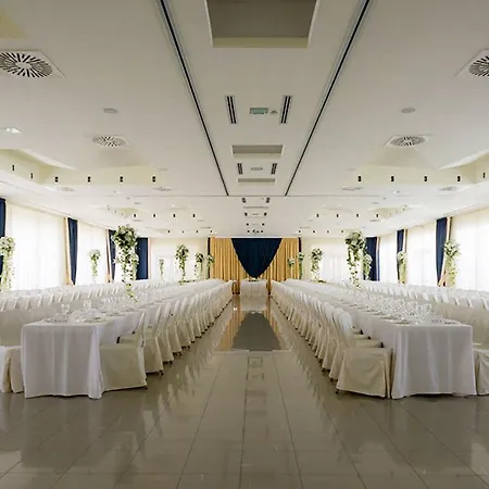Hotel Mara 4*