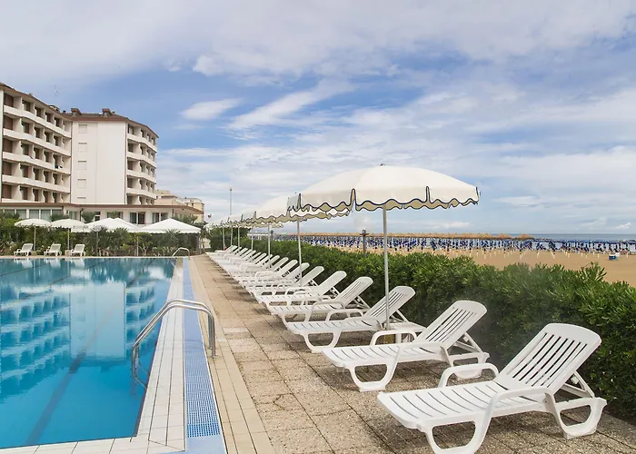 Ξενοδοχείο Mara 4*