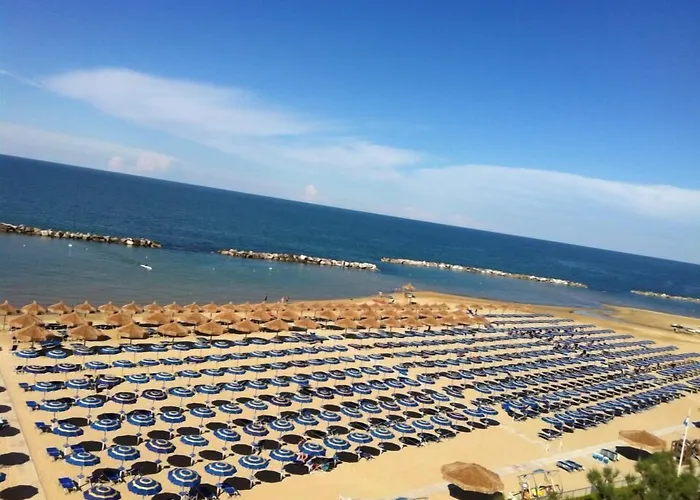 Ξενοδοχείο Mara 4*